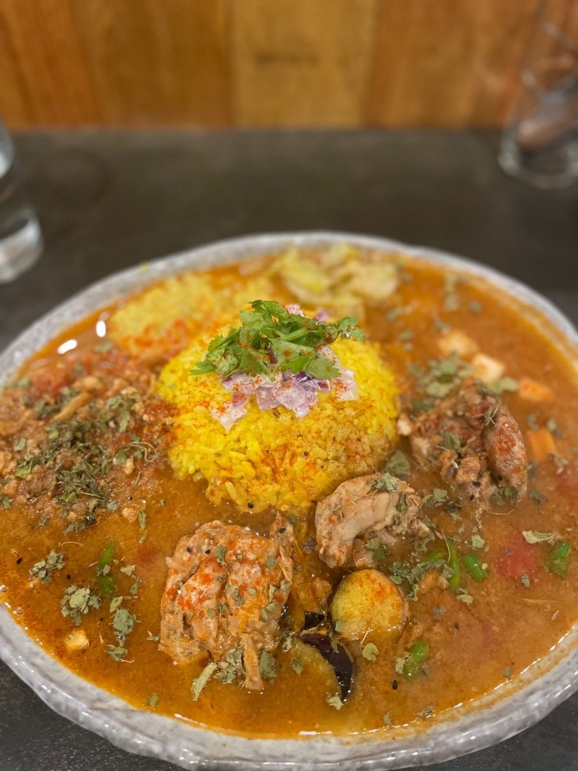 チキンカレー+ミニキーマ+激辛 2.3辛