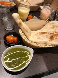 シーフードカレー(ほうれん草カレーベース) 中辛