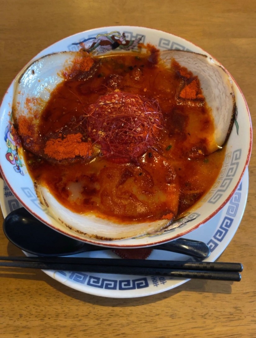 赤唐辛子チャーシュー麺