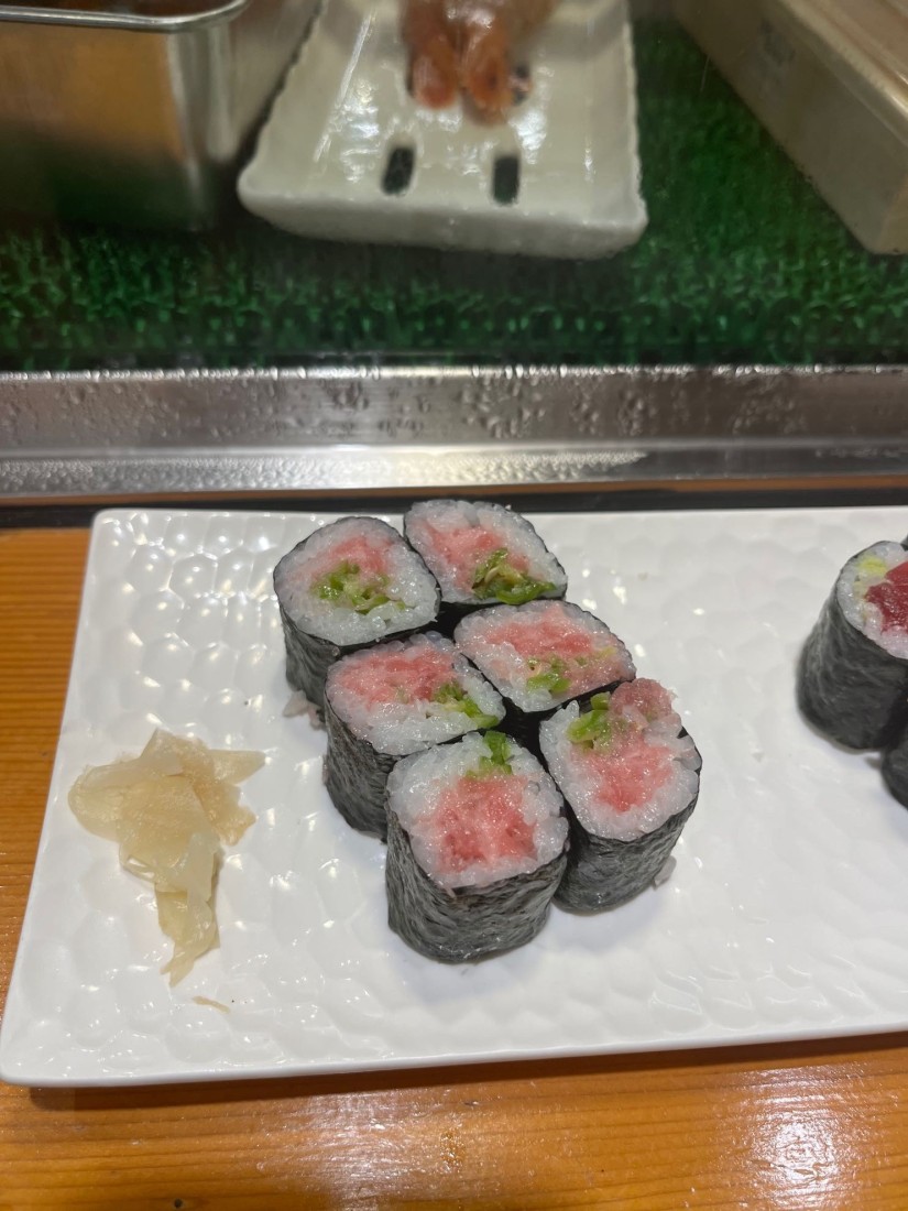 根性巻  (青とうがらし・中落ち・サンチュみそ)