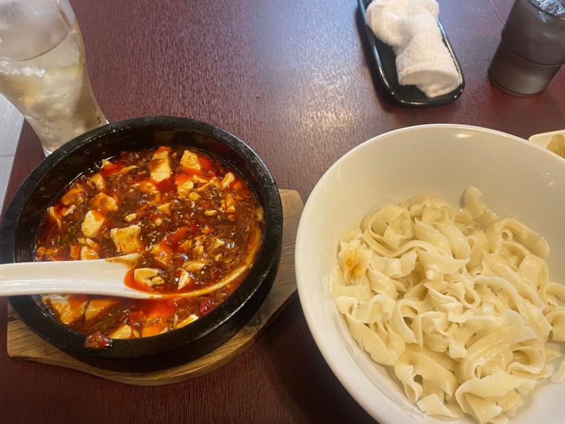 頂点石焼麻婆刀削麺 激辛