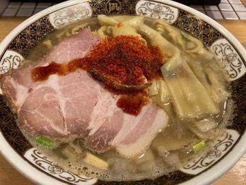 すごい煮干しラーメン 7辛