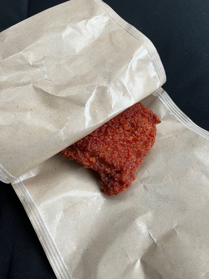 ソースinLチキ　チーズヤンニョム味 甘辛