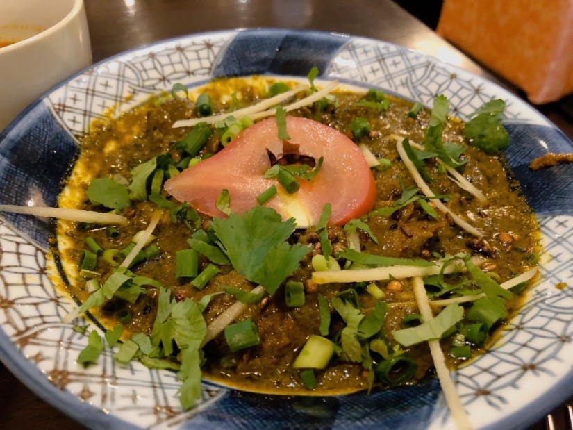 パクチーとマトンのカレー