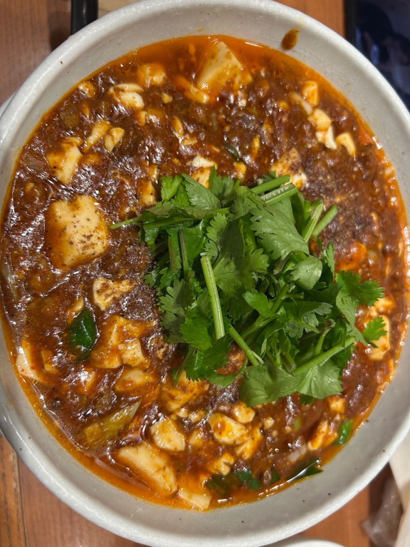 パクチー麻婆麺 倍辛＋激辛マシ