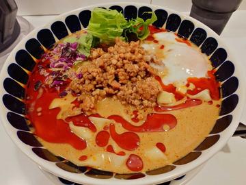 冷製麻辣担々麺（温玉付き）