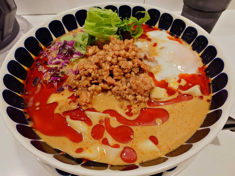 冷製麻辣担々麺（温玉付き）