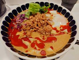 冷製麻辣担々麺(温玉付き)