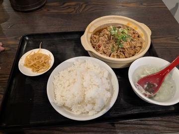 牛肉水煮定食