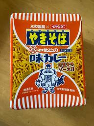ペヤング やきそばやまとの味カレー