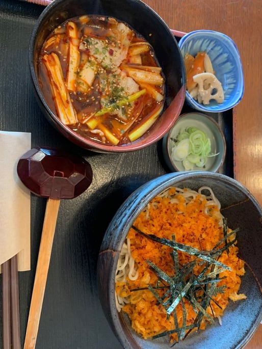 赤玉肉辛せいろ