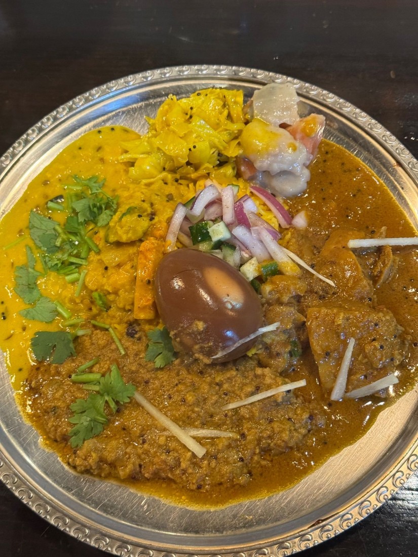 合いがけ 南インド風チキンカレー✖️エスニックキーマ