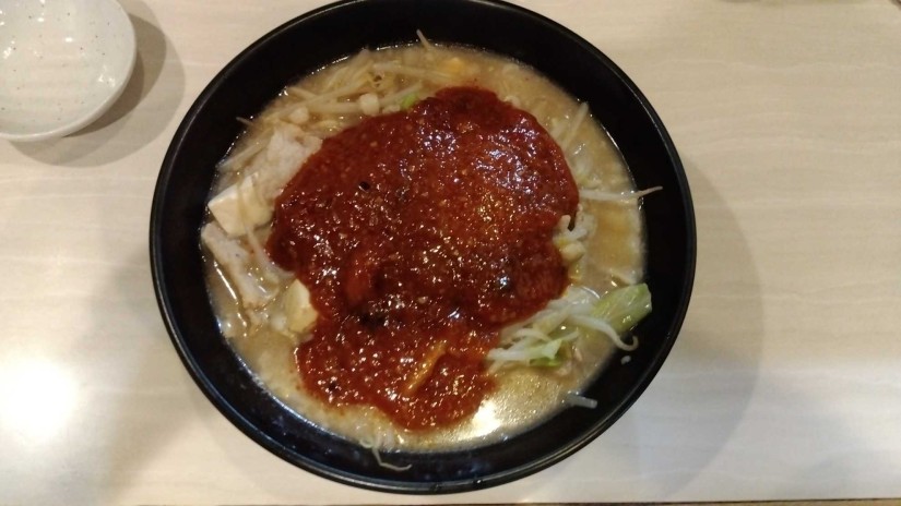 どて辛麺 控えめ