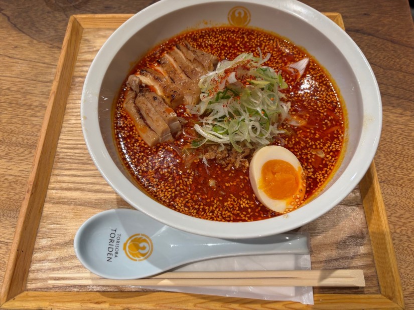 鶏チャーシュー担々麺 10