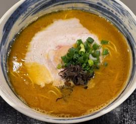 カレー豚骨ラーメン