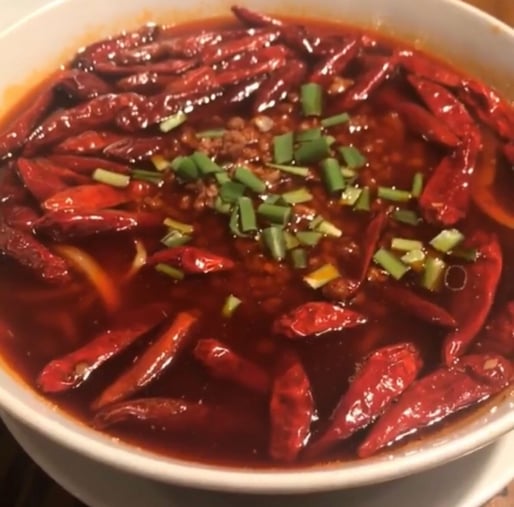 超辣麻辣担々麺 10辛