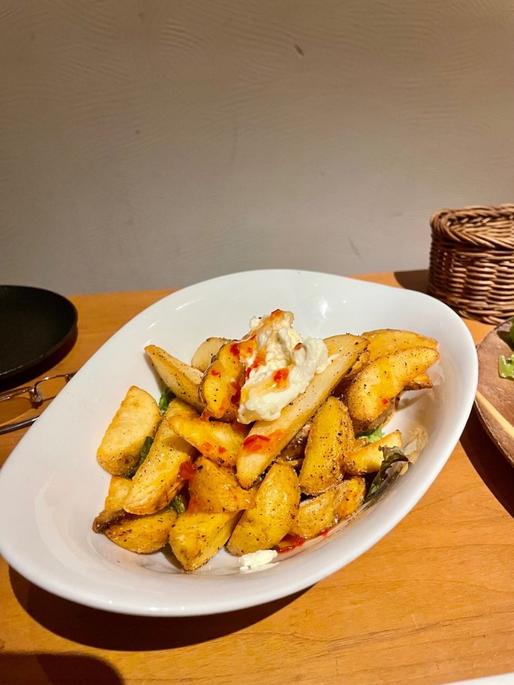 スイートチリソースとサワークリームのポテト