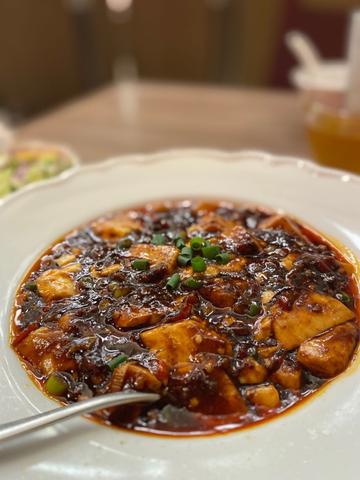 激辛本場麻婆豆腐（黒）
