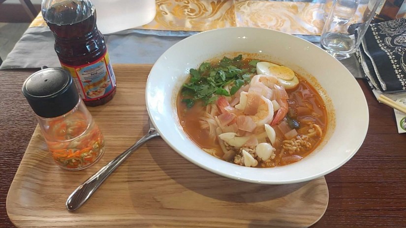 トムヤムクンヌードル