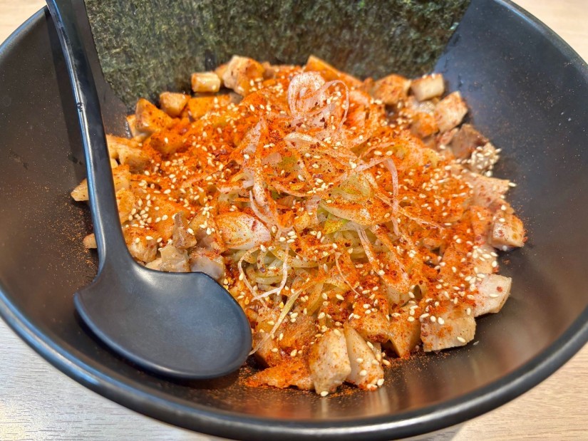 醤油油そば 地獄トッピング