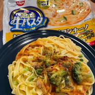 もちっと生パスタ あさりとブロッコリーのペペロンチーノ