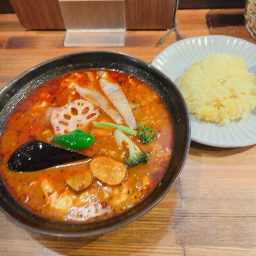 たまごとチーズ野菜、四川スープ 6辛（超激辛）