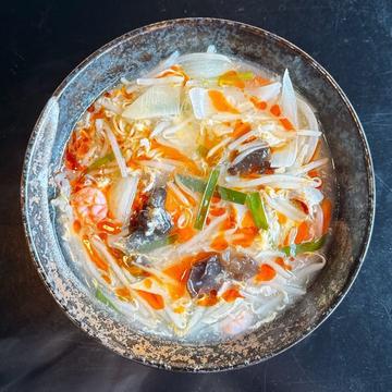 酸辣湯麺
