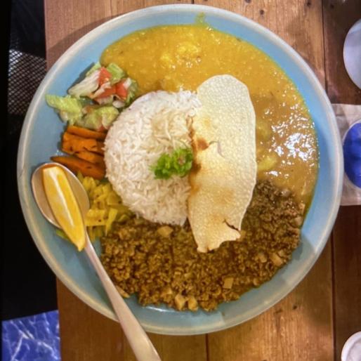 二種盛り　ポークキーマとサツマイモ 2辛