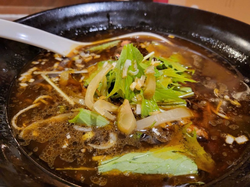 黒ごま担々麺