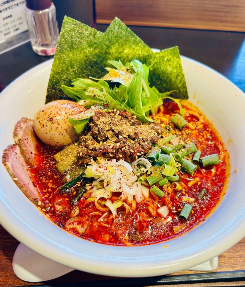 特製 担々麺 ほうきぼし激辛増し レベル4