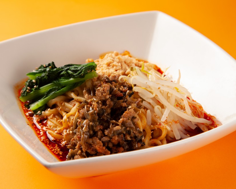 本場四川汁無し坦々麺 中辛、激辛，地獄辛