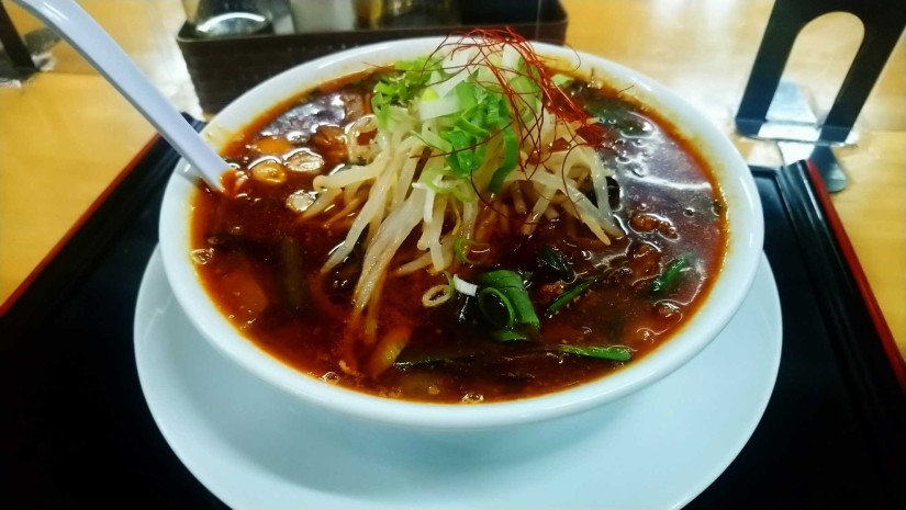 六弩辣麺（ろくどらーめん）