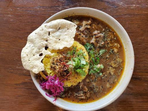 和牛牛すじカレー 3