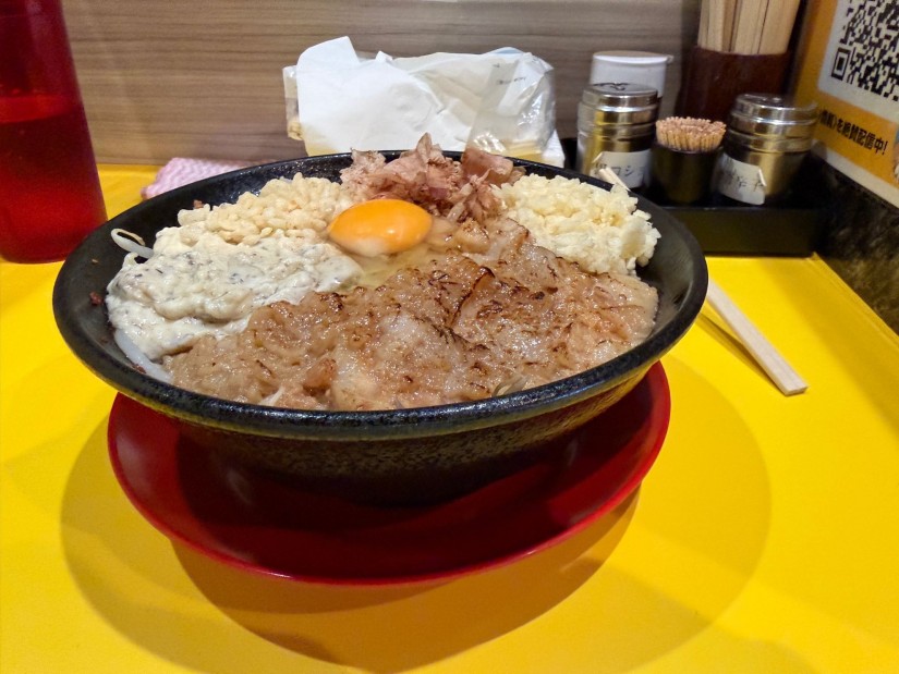 地獄豚まぜそば全マシマシ 大辛