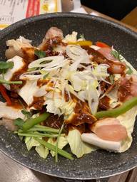 しび辛！ 汁なし火鍋 麻辣シャングォ