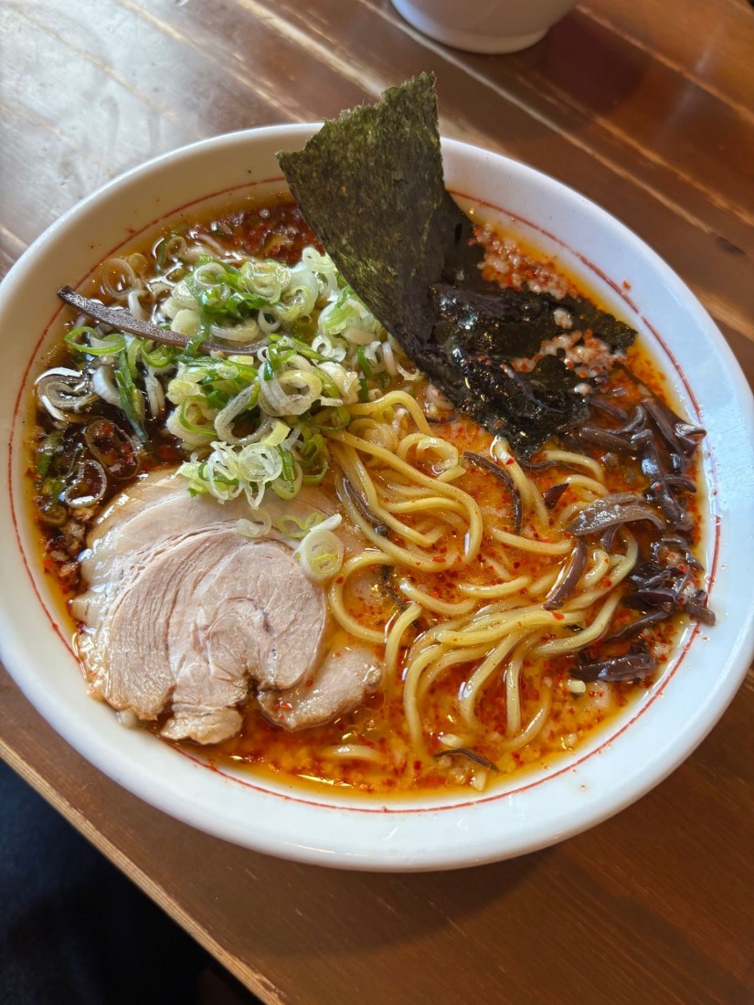 豚骨 赤  大辛