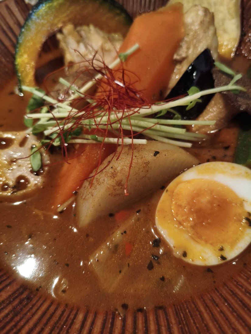 やわらかチキンと季節の旬野菜カレー 10