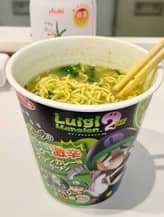 ルイージ激辛グリーンカレーラーメン 激辛