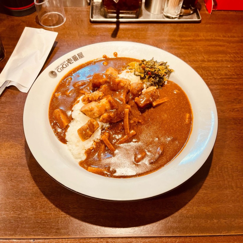 五香粉香る魯肉スパイスカレー 10辛