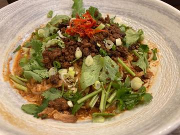 重慶汁なし担々麺 中辛