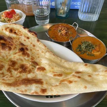 チキンとエビカレー(ナン)辛さ:破滅