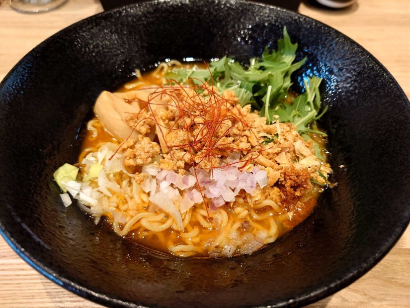 汁あり旨辛担々麺