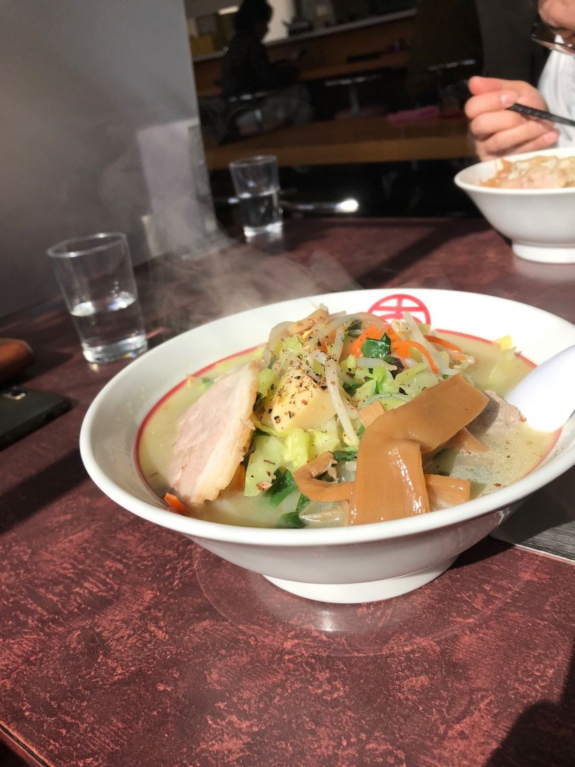 激辛シロピリラーメン
