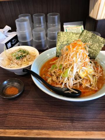 四川831ラーメン 辛増し3