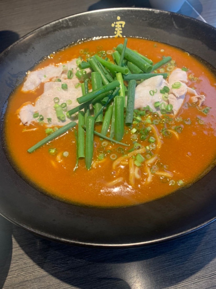 赤いかれー麺（激辛＋辛さアップ3倍） 限りなく4に近い3.9辛