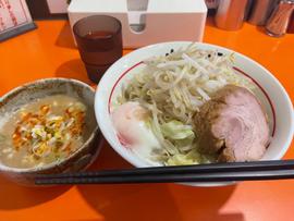 つけ麺 醤油　温玉付き ラー油