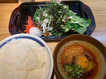 肉めし・特製卵つけダレ付き 普通