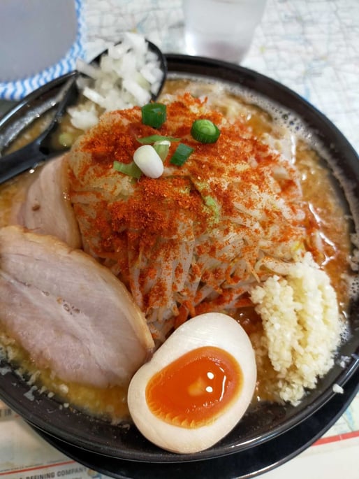 辛鶏太郎野菜少なめ 辛揚玉（無料トッピング）