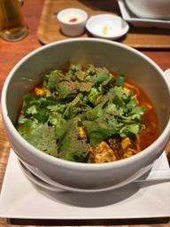 パクチー麻婆麺