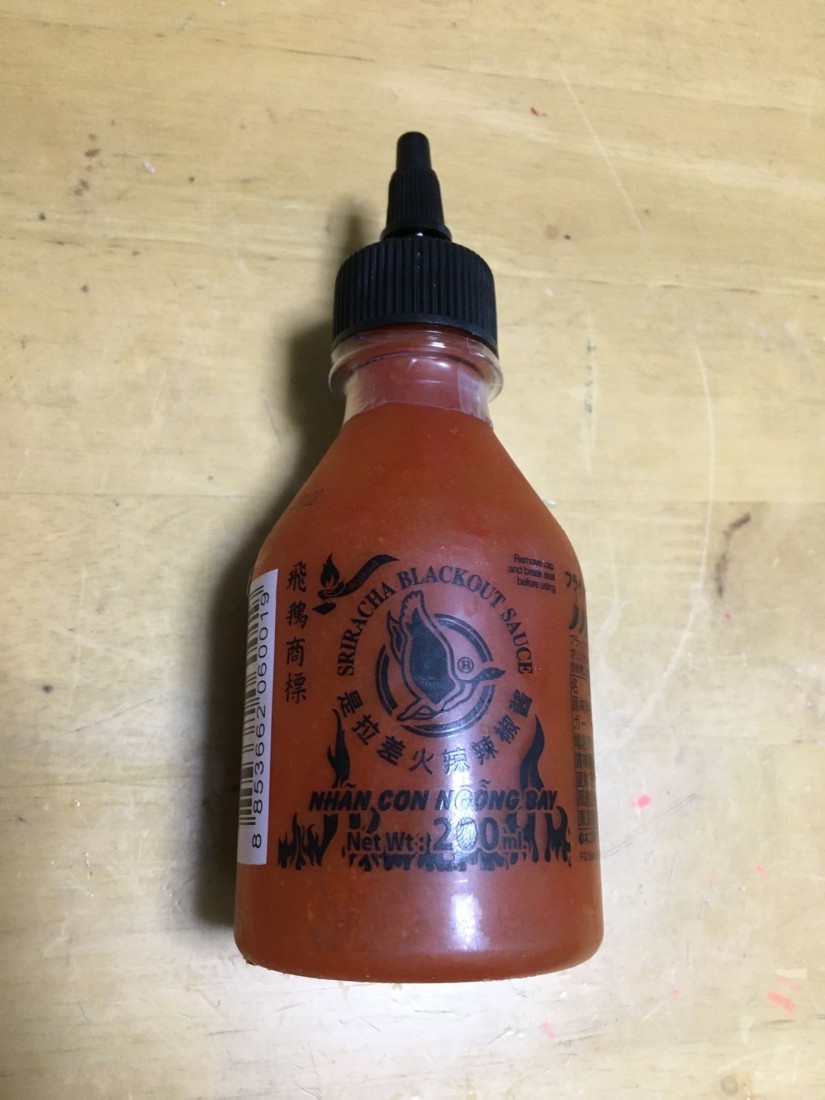 フラインググース 「シラチャー・チリソース(激辛ブラックアウト)」 激辛